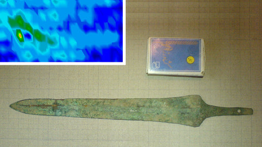 Bowiemesser mit eXp 5000 in einem alten Grab detektiert